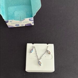 Origami Owl Think Goodness Silver Necklace with Iridescent Accents 16-19”